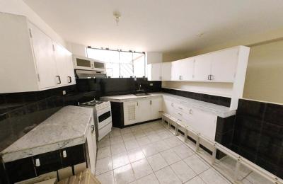 ALQUILER DE CASA EN CALLE LOS SAUCES, URB. SANTA VICTORIA